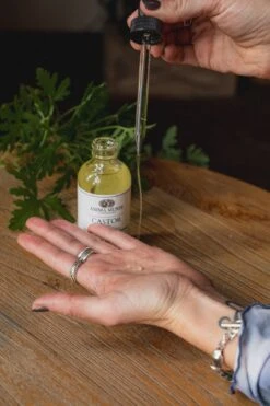 CASTOR OIL | Organic, Coldpressed, Unrefined -StrikeZone Store DSC01562