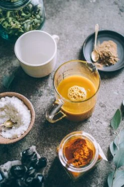 GOLDEN MOON MILK | Blue Lotus Vanilla -StrikeZone Store Golden SunMilk lifestyle 88a1d6a5 b08e 4cdb 8e7c 9692dfad1c13