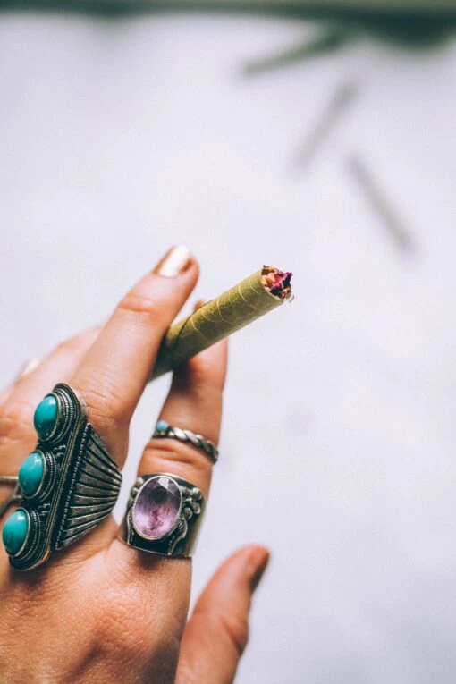 FLORES SAGRADAS Botanical Smoke | Crown Chakra Blend - Image 2